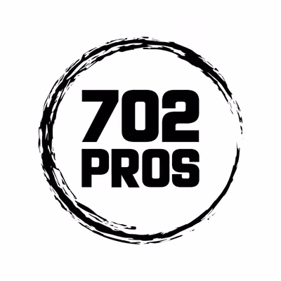 702 Pros logo